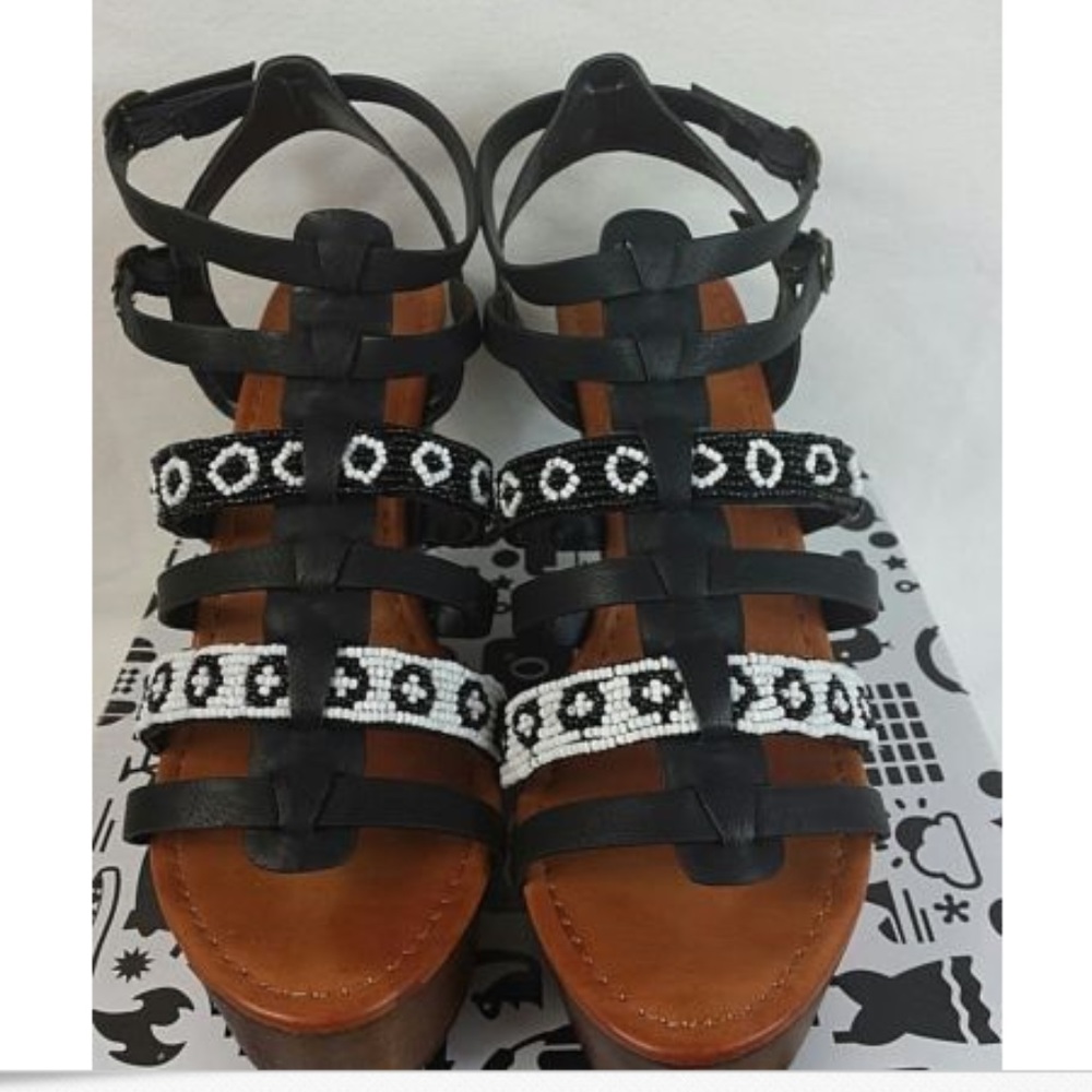 Bamboo Wedges Womens Size 7.5